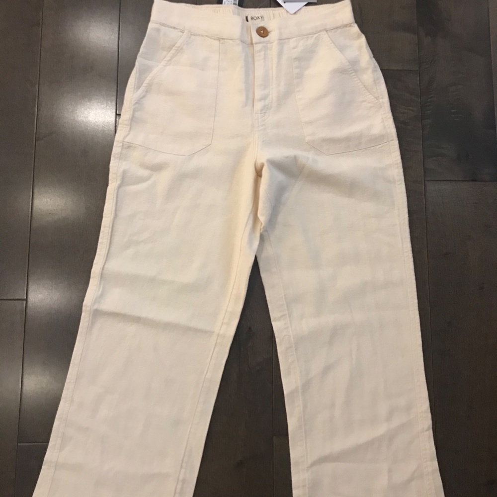 ROXY FLARE COMFORTABLE PANTS SIZE M BRAND NEW